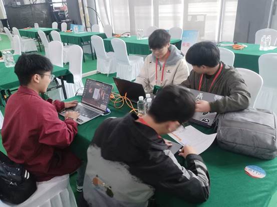 40a26330192827cdd1cb97e69e0fe21